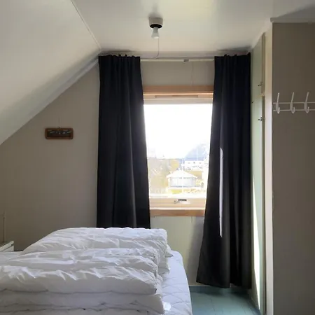 Cosy Retro House In Lofoten Moskenes