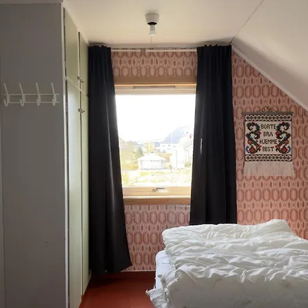 Cosy Retro House In Lofoten Moskenes